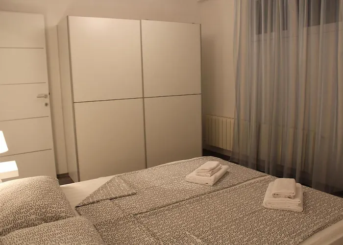 Nicely Decorated Silver * Фажана