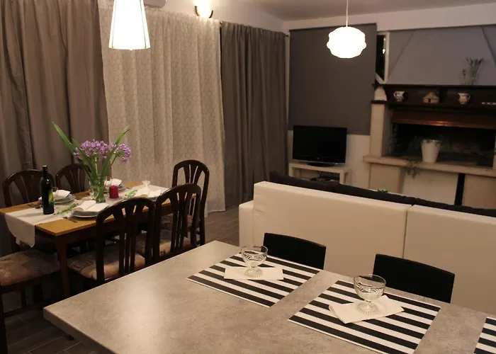 Nicely Decorated Silver * Фажана